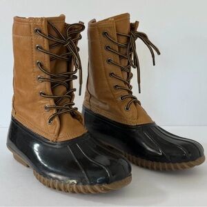 MADDEN GIRL Flannel Zip Up Duck Boots Size 6.5 Womens Fashion Outdoors Shoe Home